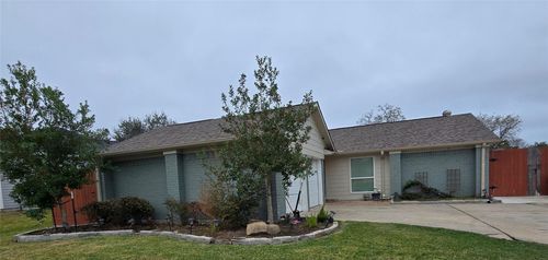 3106 Mariner Dr, League City, TX, 77573-9244 | Card Image