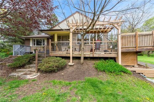 569 Crane Crt, Burlington, ON, L7P4Y8 | Card Image