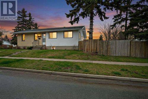 163 Blucher Ave, Thunder Bay, ON, P7B4Y6 | Card Image