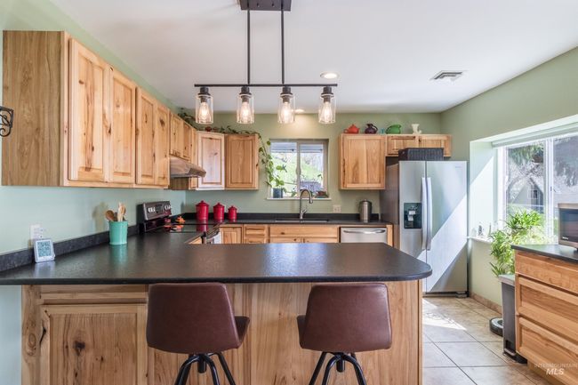 305 3 Rd St, House other with 2 bedrooms, 2 bathrooms and null parking in Juliaetta ID | Image 4