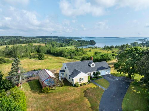 253 County Road, Lubec, ME, 04652 | Card Image