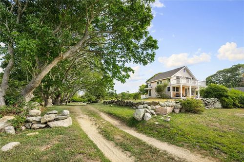 804 Mohegan Trl, Block Island, RI, 02807-7708 | Card Image