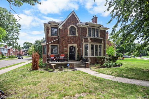 20096 Shrewsbury Rd, Detroit, MI, 48221-1362 | Card Image