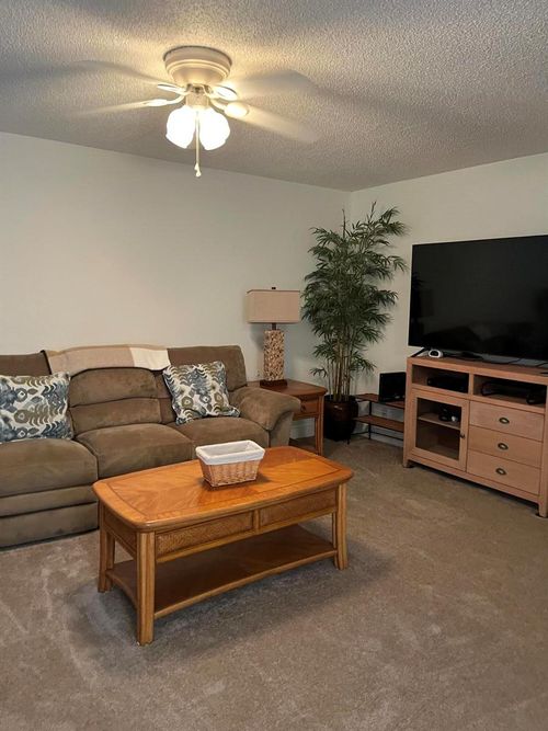 l-571 Flanders, Delray Beach, FL, 33484 | Card Image