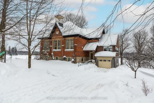 {{alt}} | Card Image