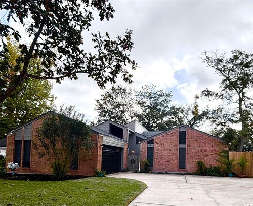 220 Any Way St, Lake Jackson, TX, 77566-4168 | Card Image