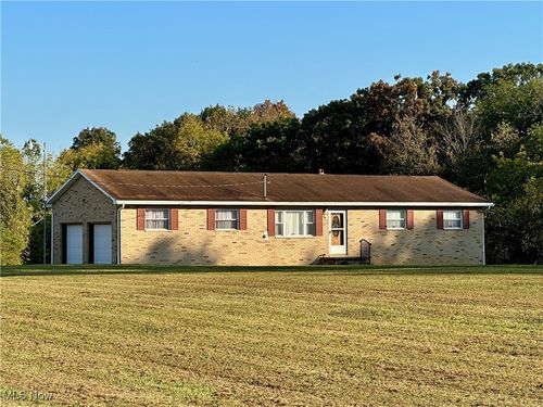 1421 Hocking Rd, Little Hocking, OH, 45742-5301 | Card Image