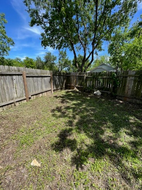 a-10001 Parliament House Rd, Austin, TX, 78729-1807 | Card Image