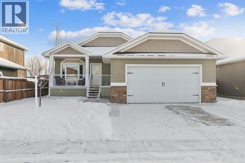 104 Riverwood Way Sw, Diamond Valley, AB, T0L0H0 | Card Image