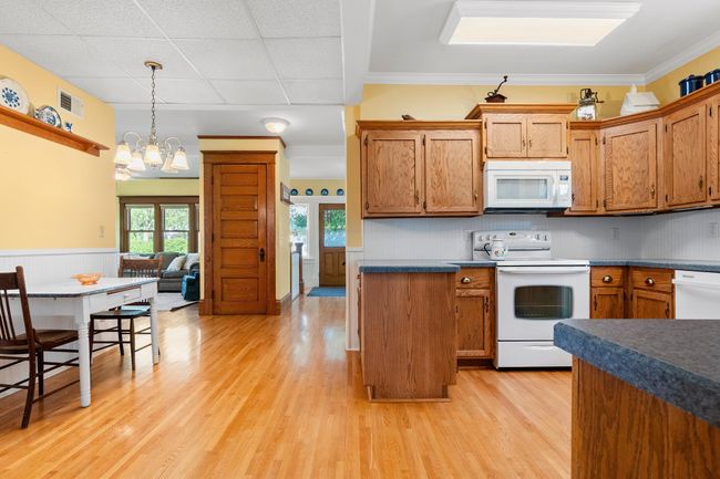 Kitchen | Image 17
