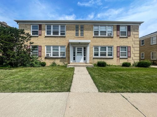 6920 W Center St, MILWAUKEE, WI, 53210-1267 | Card Image