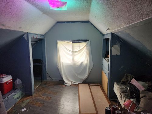 712 Evanston Ave, Muskegon, MI, 49442-4072 | Card Image