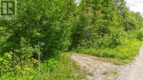 3068 Mclaughlin Road, Whitewater Region, ON, K8A6W3 | Card Image