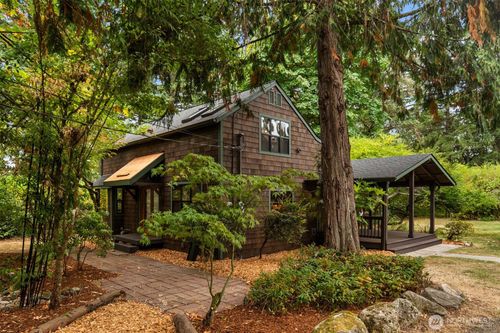 20117 87th Ave Sw, Vashon, WA, 98070-6213 | Card Image
