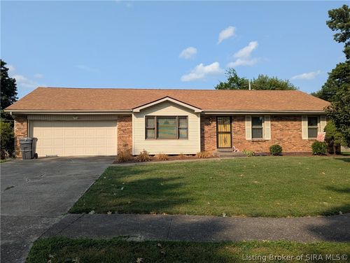 932 Hazelwood Park, Clarksville, IN, 47129-1061 | Card Image