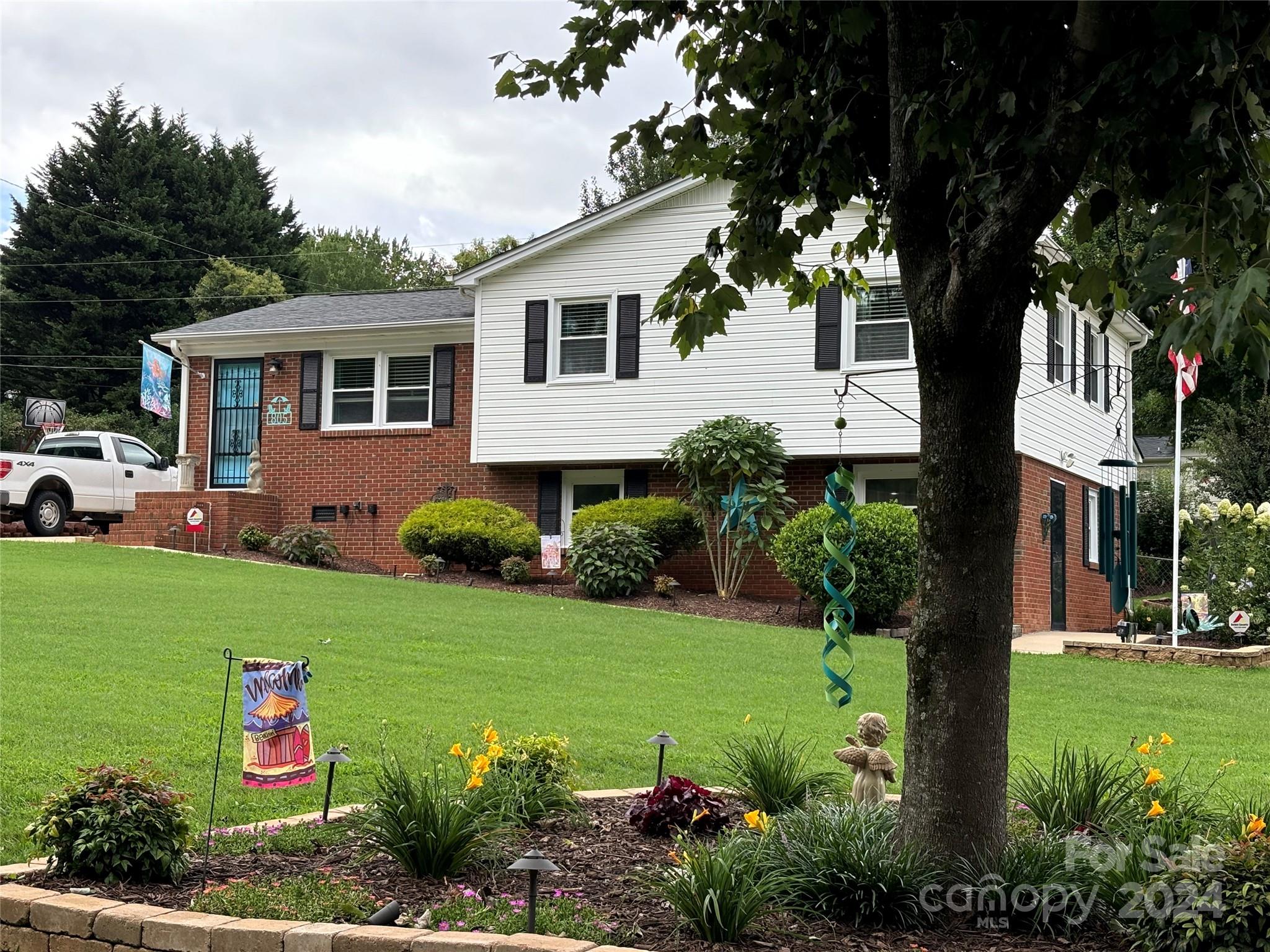 Freedom Mill Rd, Gastonia, NC 28052