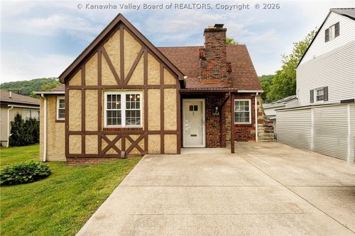 5012 Virginia Ave Se, Charleston, WV, 25304-2038 | Card Image
