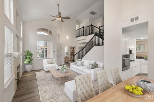 11205 Illusion Way, Bakersfield, CA, 93311-2803 | Card Image