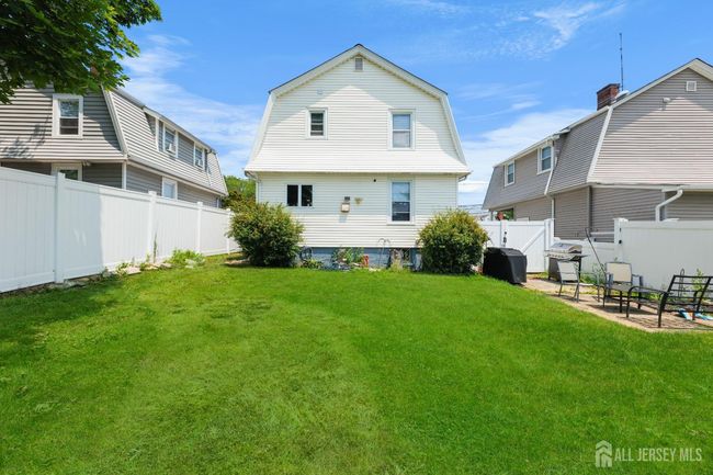 336 Main St, House other with 3 bedrooms, 2 bathrooms and null parking in Milltown NJ | Image 21