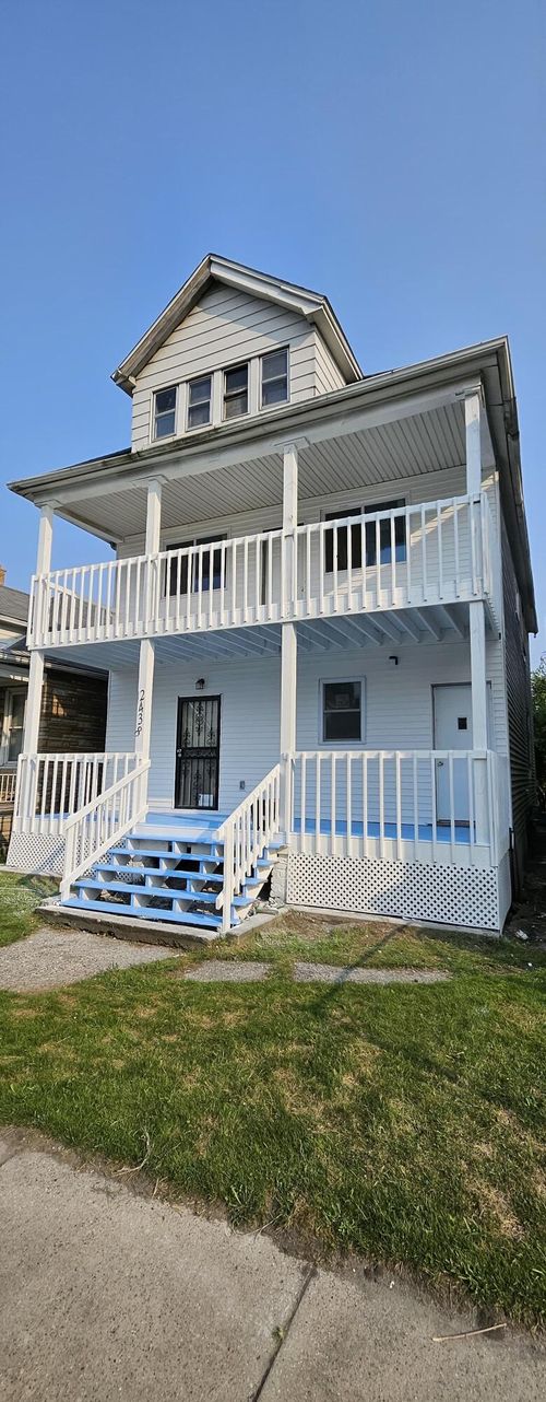 2438 Burnside St, Hamtramck, MI, 48212-3791 | Card Image