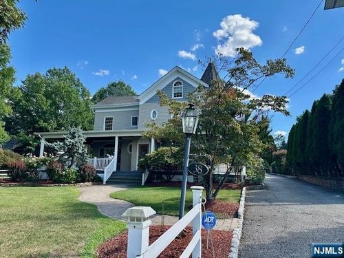 38 Totowa Rd, Wayne, NJ, 07470-3109 | Card Image
