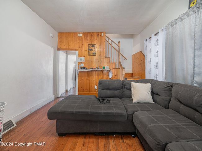 14-web-or-mls-P2411055 | Image 6