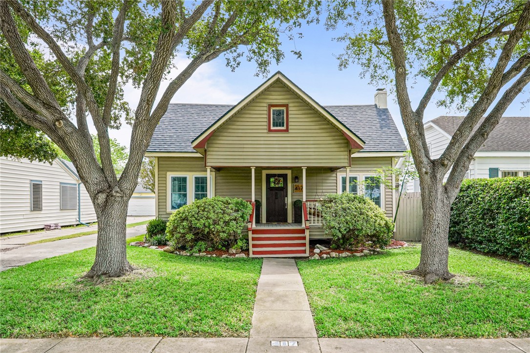 Naples St, Corpus Christi, TX 78404