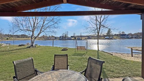 9372 Lakeview Dr, Cadillac, MI, 49601-9762 | Card Image