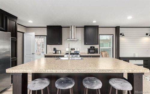 1095 Western Dr, Colorado Springs, CO, 80915-3938 | Card Image