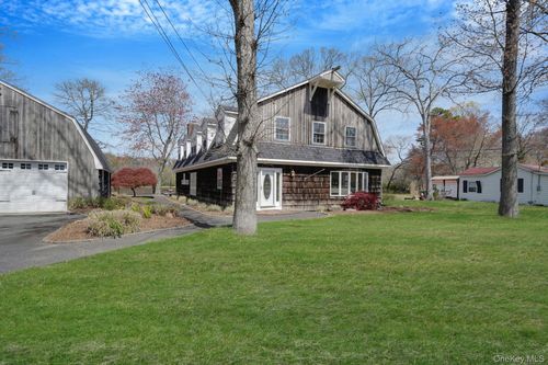 1 Lake Dr, Middle Island, NY, 11953-2362 | Card Image