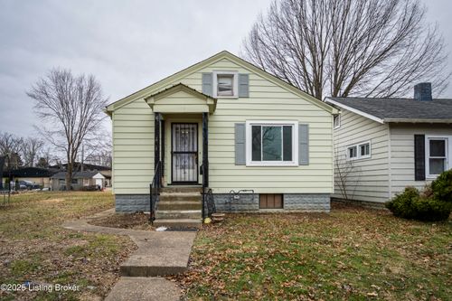 114 E Norwood Ave, Clarksville, IN, 47129-2946 | Card Image