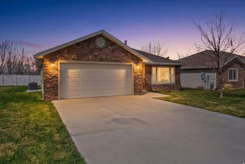 285 W 60 S, Hyde Park, UT, 84318-3910 | Card Image