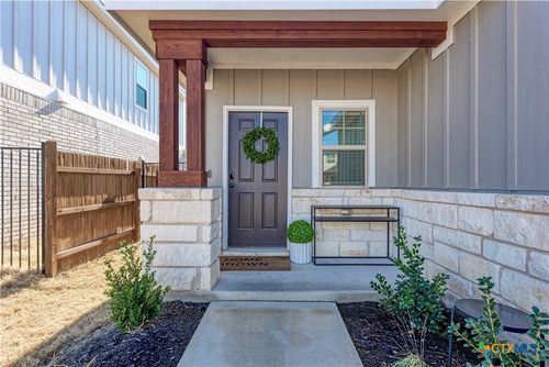 112 Bennington Dr, Liberty Hill, TX, 78642-2571 | Card Image