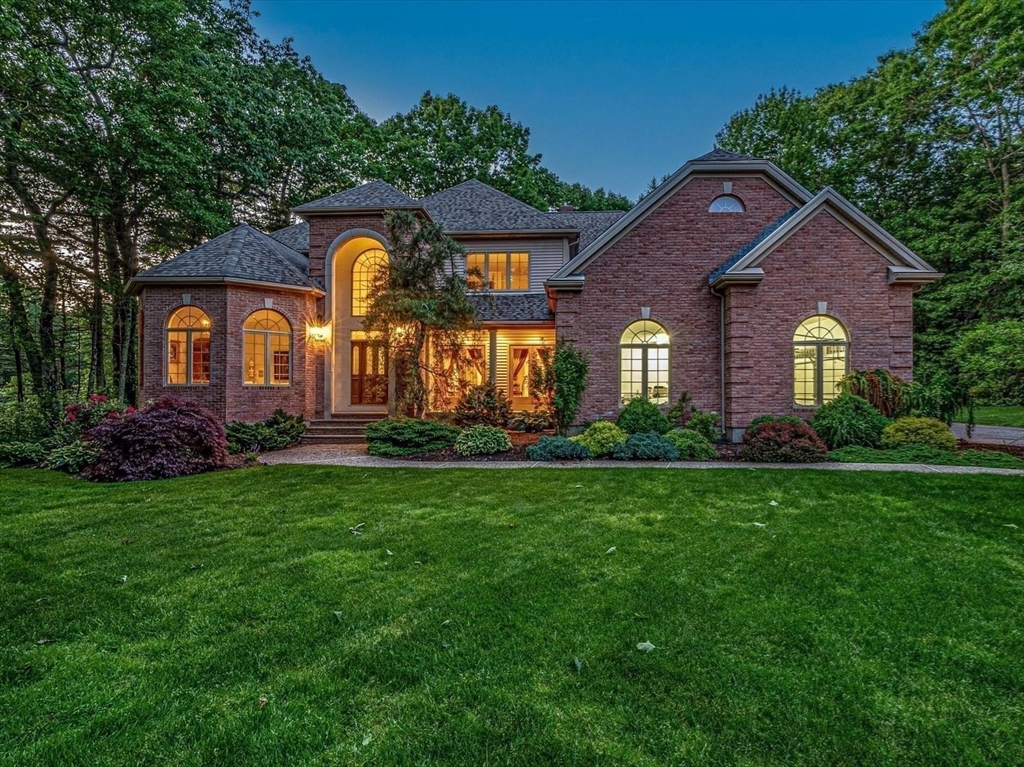 Sturbridge Rd, Medfield, MA 02052