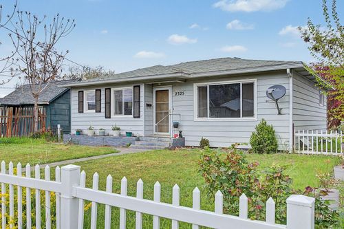 2325 8th Ave, Lewiston, ID, 83501-3312 | Card Image