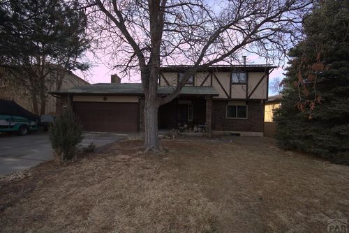 2 Bellflower Ct, Pueblo, CO, 81001-1101 | Card Image