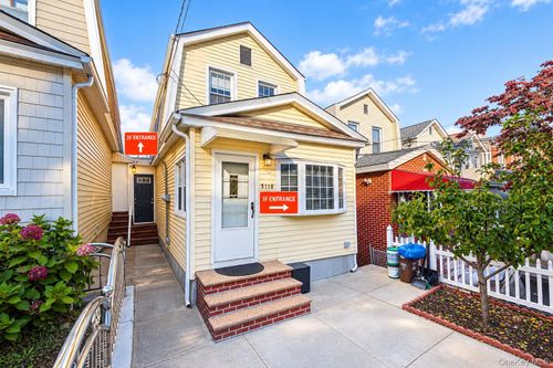5118 67th Street, New York, NY, 11377 | Card Image