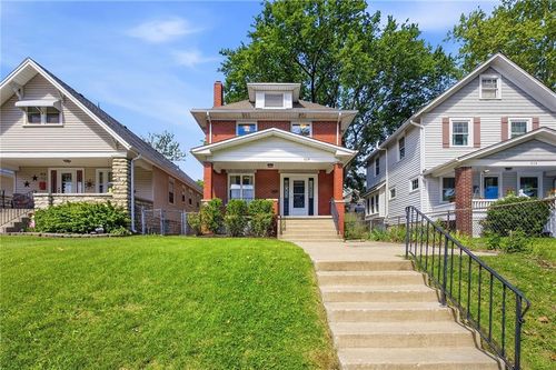 614 N 16th St, Kansas City, KS, 66102-4304 | Card Image