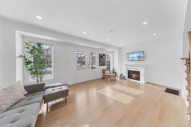 112 Barnham St, House attached with 5 bedrooms, 4 bathrooms and 2 parking in Ajax ON | Image 11