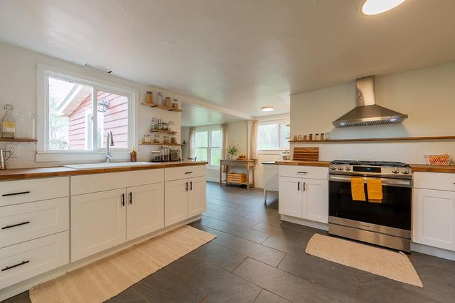 860 Floyd Hwy S, House other with 3 bedrooms, 2 bathrooms and null parking in Floyd VA | Image 22