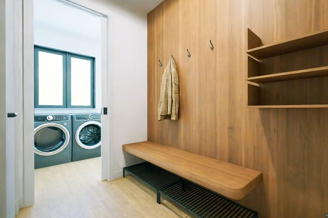 Closer view of the laundry room and drop center. | Image 25