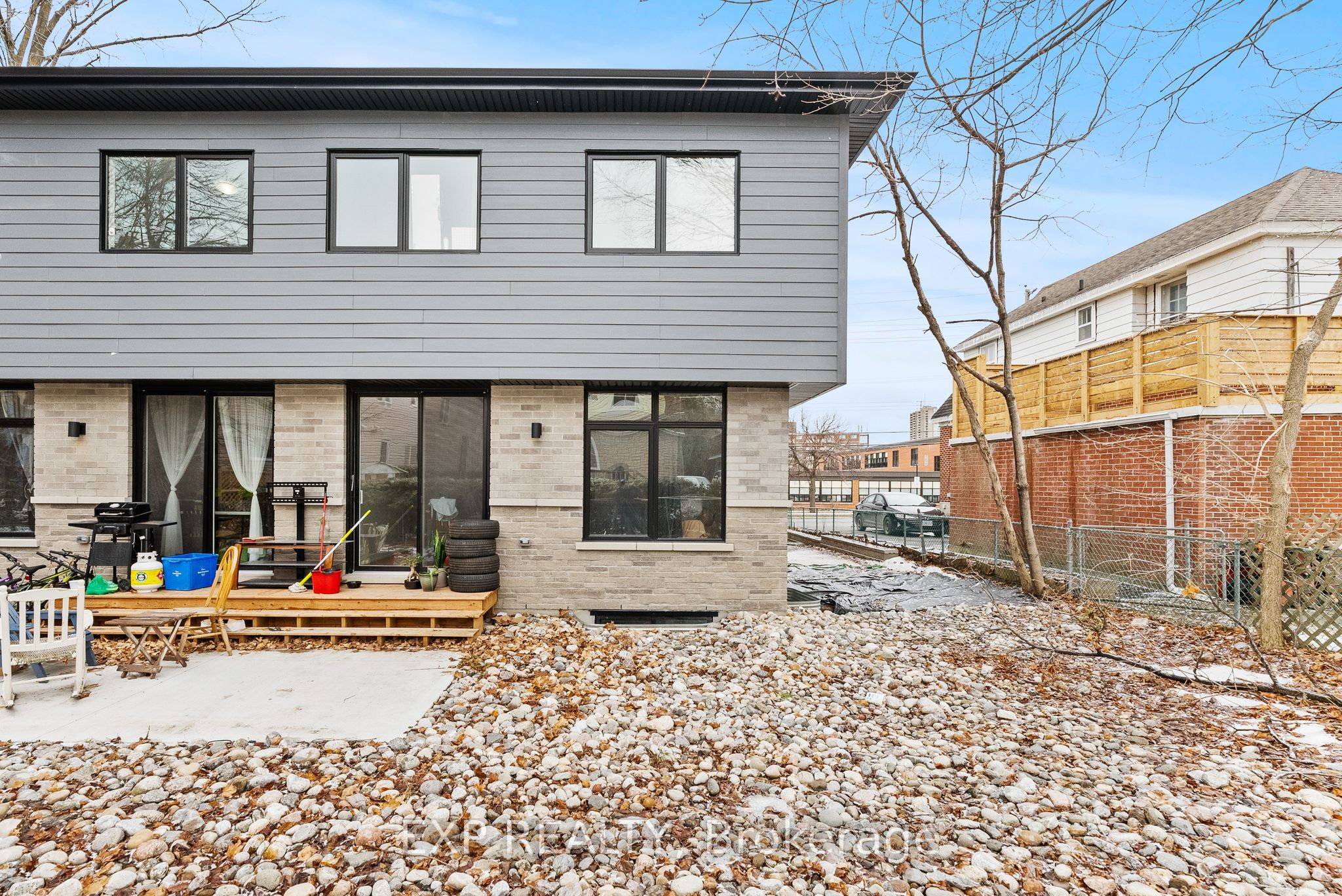 Residential in Woodroffe 4