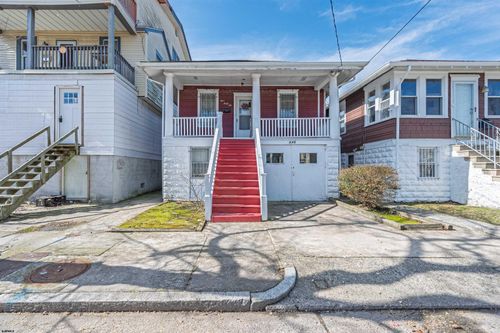 446 N New Jersey Ave, Atlantic City, NJ, 08401-2647 | Card Image