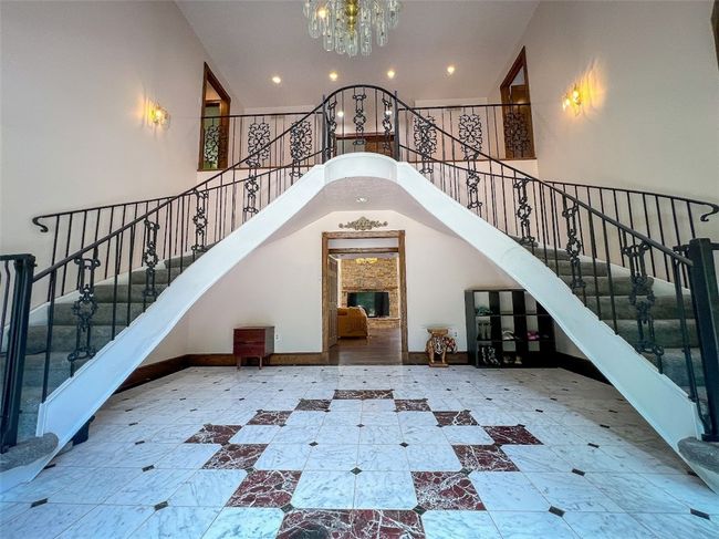 1563 Garvin Rd, House other with 4 bedrooms, 6 bathrooms and 3 parking in Cranberry Twp PA | Image 4