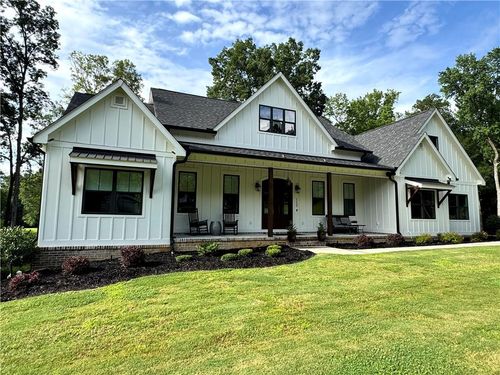 112 Three Oaks Dr Se, Calhoun, GA, 30701-4616 | Card Image
