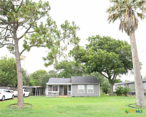 358 N Herbert St, Bloomington, TX, 77951 | Card Image