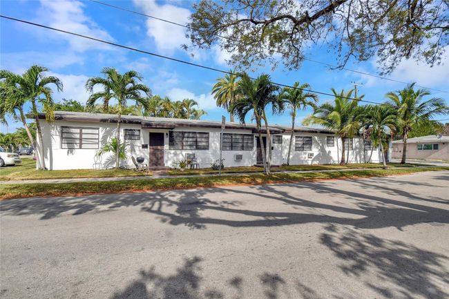 1116 S 17th Ave, Home with 0 bedrooms, 0 bathrooms and 3 parking in Hollywood FL | Image 1