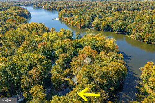 5708 Lakeview Rd, Quinton, VA, 23141-1242 | Card Image