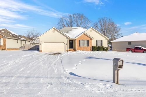 510 Ashbury Cir, Hopkinsville, KY, 42240-5284 | Card Image