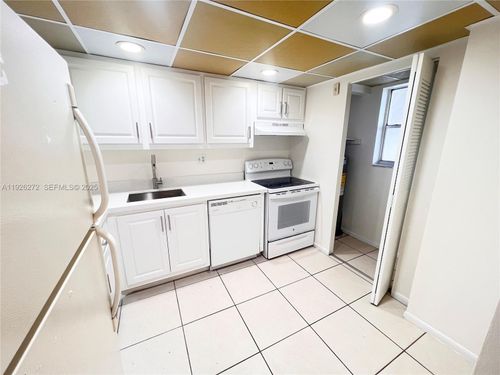 apt-201-7801 Colony Cir S, Tamarac, FL, 33321-3907 | Card Image